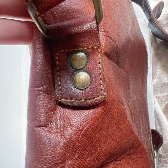 Vintage Cognac Leather Messenger Back Satchel Briefcase Laptop Case - Picture 12 of 12
